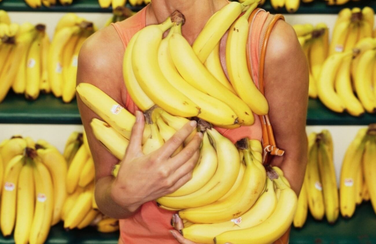 Вред бананов. Большое количество бананов может ударить по здоровью человека. Источник: babiki.ru. Фото.