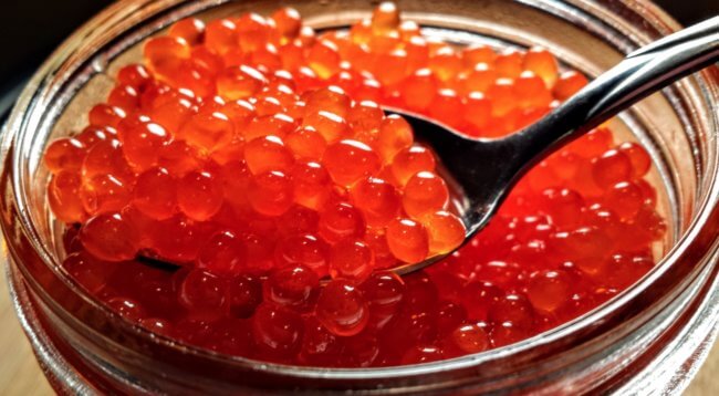 Из чего делают дешевую икру в магазинах. Фото.