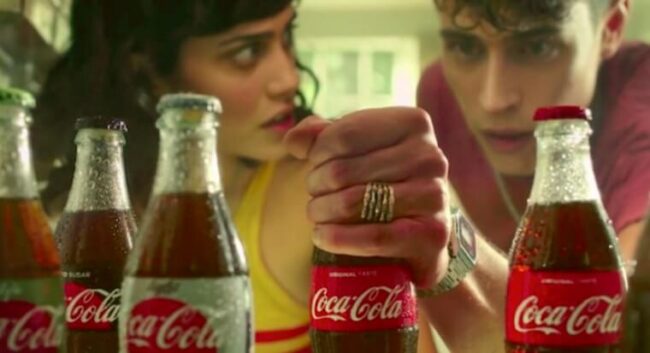 Среднестатистический житель земли, как минимум раз в четыре дня употребляет продукцию Coca-Cola. Источник изображения: worldtemples.ru. Фото.