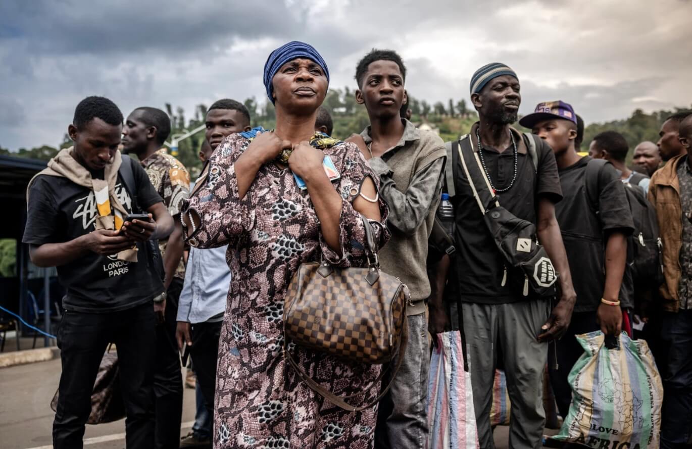 Вспышка болезни в Африке. При вспышках болезней врачи часто не могут справиться с наплывом пациентов. Источник изображения: turkiyetoday.com. Фото.