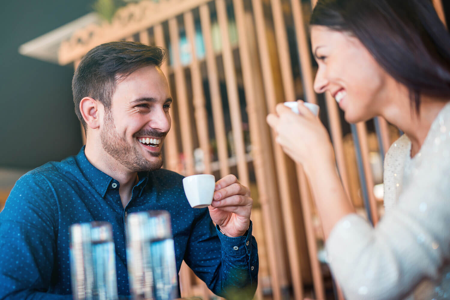 Ученые выяснили, действительно ли женщины более разговорчивые, чем мужчины. Источник: gazeta.ru. Фото.