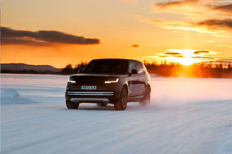 Внедорожник Land Rover Range Rover EV. Land Rover Range Rover EV. Источник изображения: championat.com. Фото.