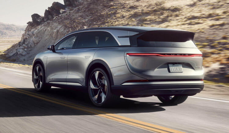 Кроссовер Lucid Gravity. Lucid Gravity. Источник изображения: autoreview.ru. Фото.