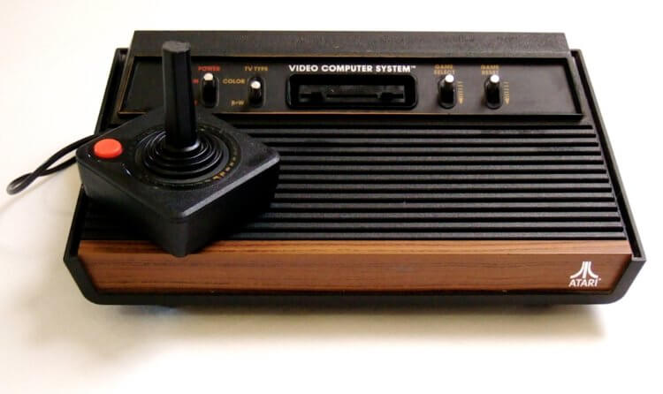 Насколько умен искусственный интеллект? Игровая приставка Atari 2600<div class= Насколько умен искусственный интеллект? Игровая приставка Atari 2600. Источник изображения: silicon.co.uk. Фото.