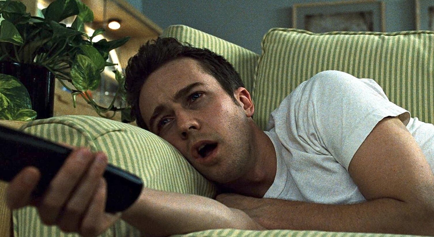 Повышенный стресс осенью. Кадр из фильма «Бойцовский клуб». Фото.