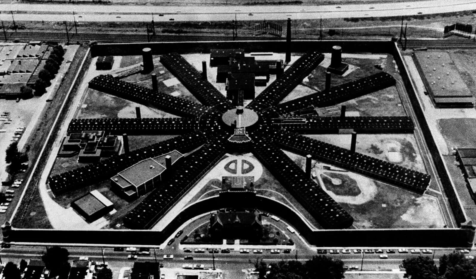 Тюрьма Холмсбург в Филадельфии, 1970 год. Источник фотографии: bloomberg.com. Фото.