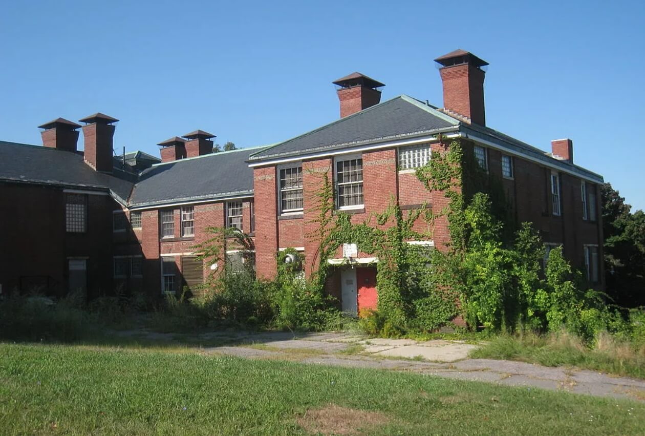 Школа-интернат Ферналд. Источник фотографии: smithsonianmag.com. Фото.