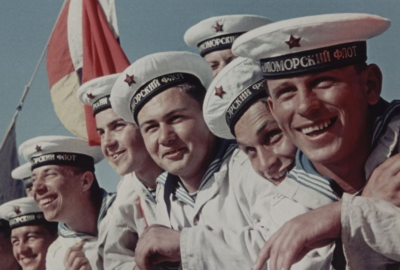 День тельняшки отмечается 19 августа каждого года. Источник фотографии: dzen.ru. Фото.