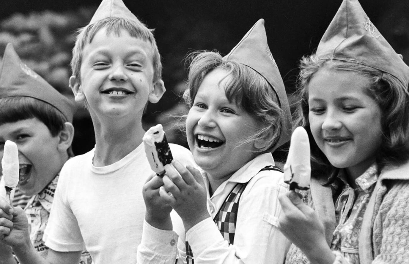 7 привычек людей 20 века, которые делали их счастливее — пора их вернуть