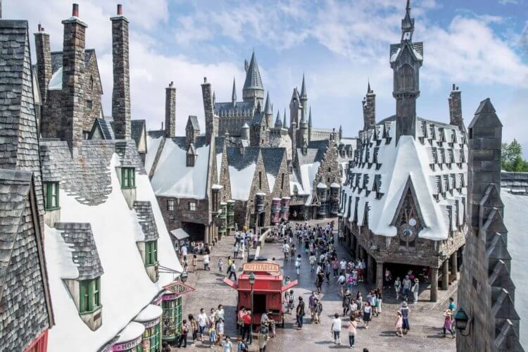 Universal Beijing Resort: первый Хогвартс в Китае. Деревня Хогсмид, Universal Beijing Resort, Пекин. Источник изображения: quinta.ru. Фото.