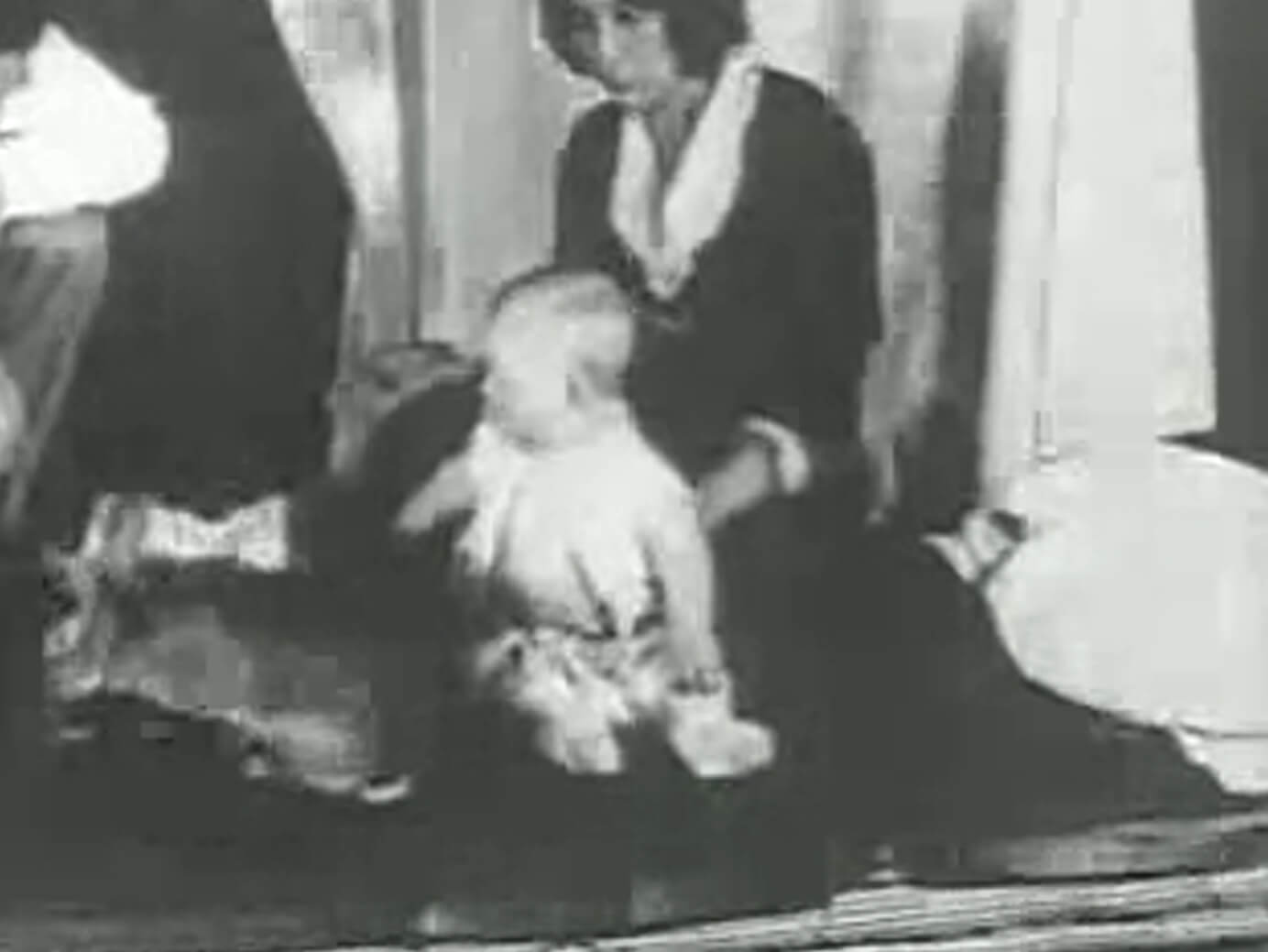 Критика опыта «Маленький Альберт». Сегодня такой эксперимент ни за что бы не разрешили. Источник изображения: wikipedia.org. Фото.