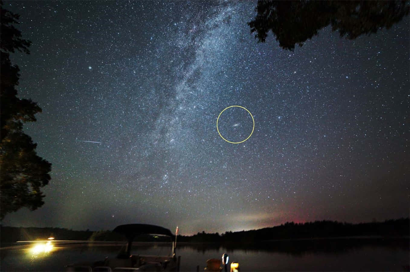 Когда видна Андромеда в сентябре 2025. При определённых условиях Андромеду можно заметить невооруженным глазом, бинокль упростит задачу. Источник изображения: ru.pinterest.com. Фото.