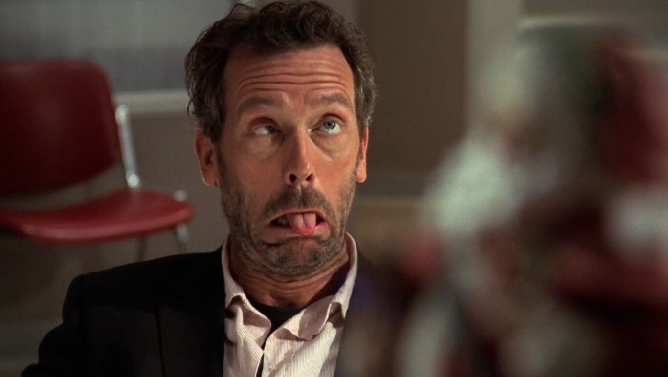 Почему лекарства такие невкусные. Неприятный вкус многих лекарств не перебить даже ароматизаторами. Кадр из сериала «Доктор Хаус». Фото.