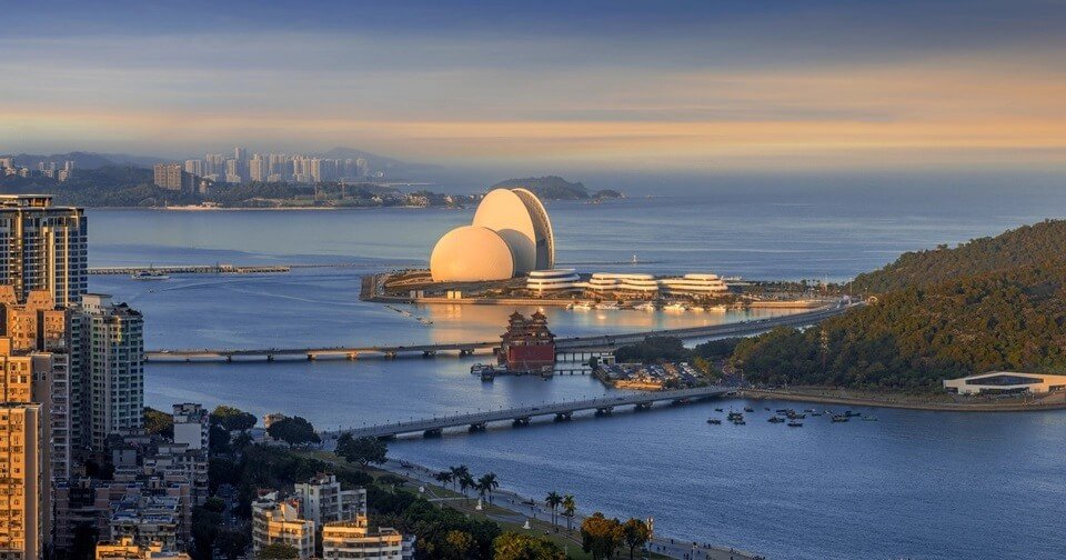 Развлечения и отдых на пляжах Китая. Чжухай, Китай. Источник изображения: trip.com. Фото.