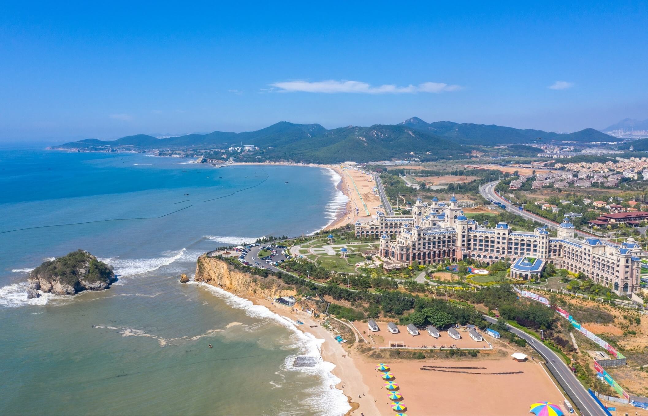 Лучшие пляжи и курорты Китая. Далянь, Китай. Жёлтое море. Источник изображения: eturbonews.com. Фото.