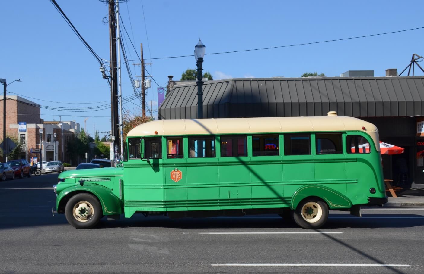 До 1930-х годов школьные автобусы поражали своим разнообразием. Источник фотографии: wikimedia.org. Фото.