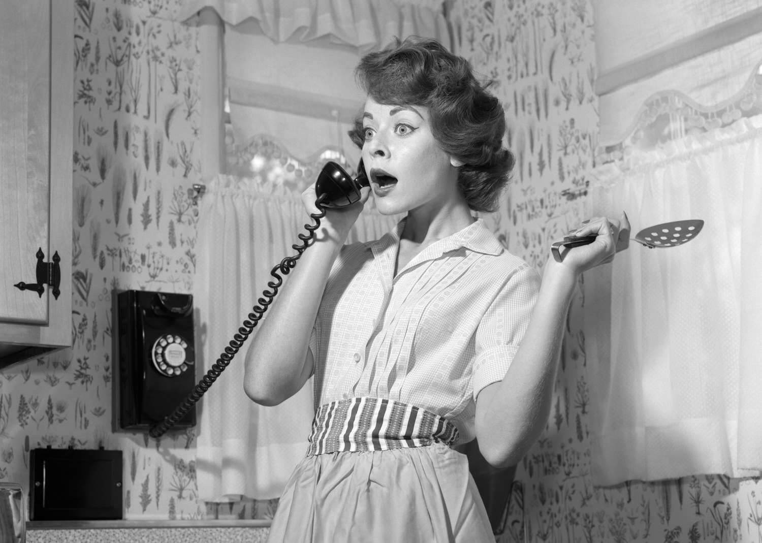 Договаривайтесь заранее о теме и длительности. Разговор, начатый в подходящий момент, реже скатывается в конфликт: собеседник не «разрывается» между делами и не ищет повода завершить разговор. Источник изображения: southernliving.com. Фото.