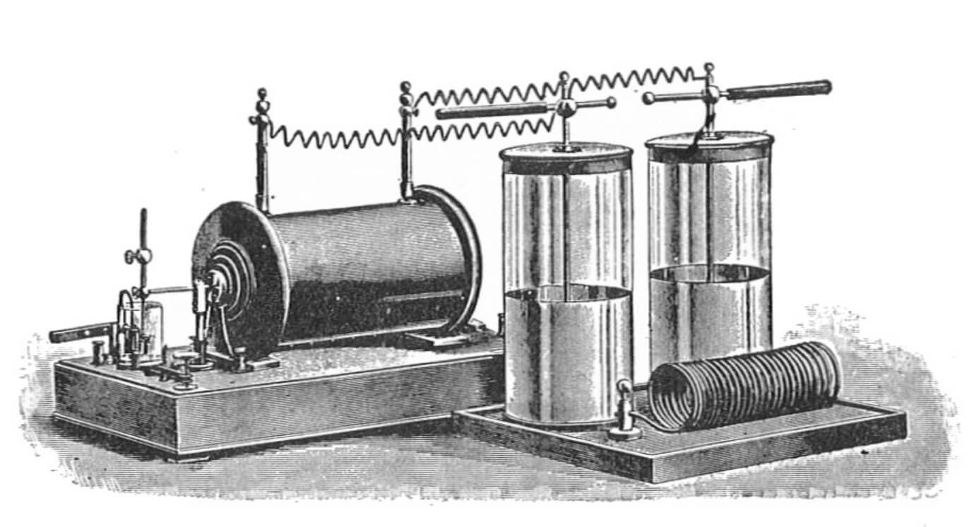 Никола Тесла устроил землетрясение. То самое устройство, которое якобы вызвало землетрясение. Источник изображения: wikimedia.org. Фото.