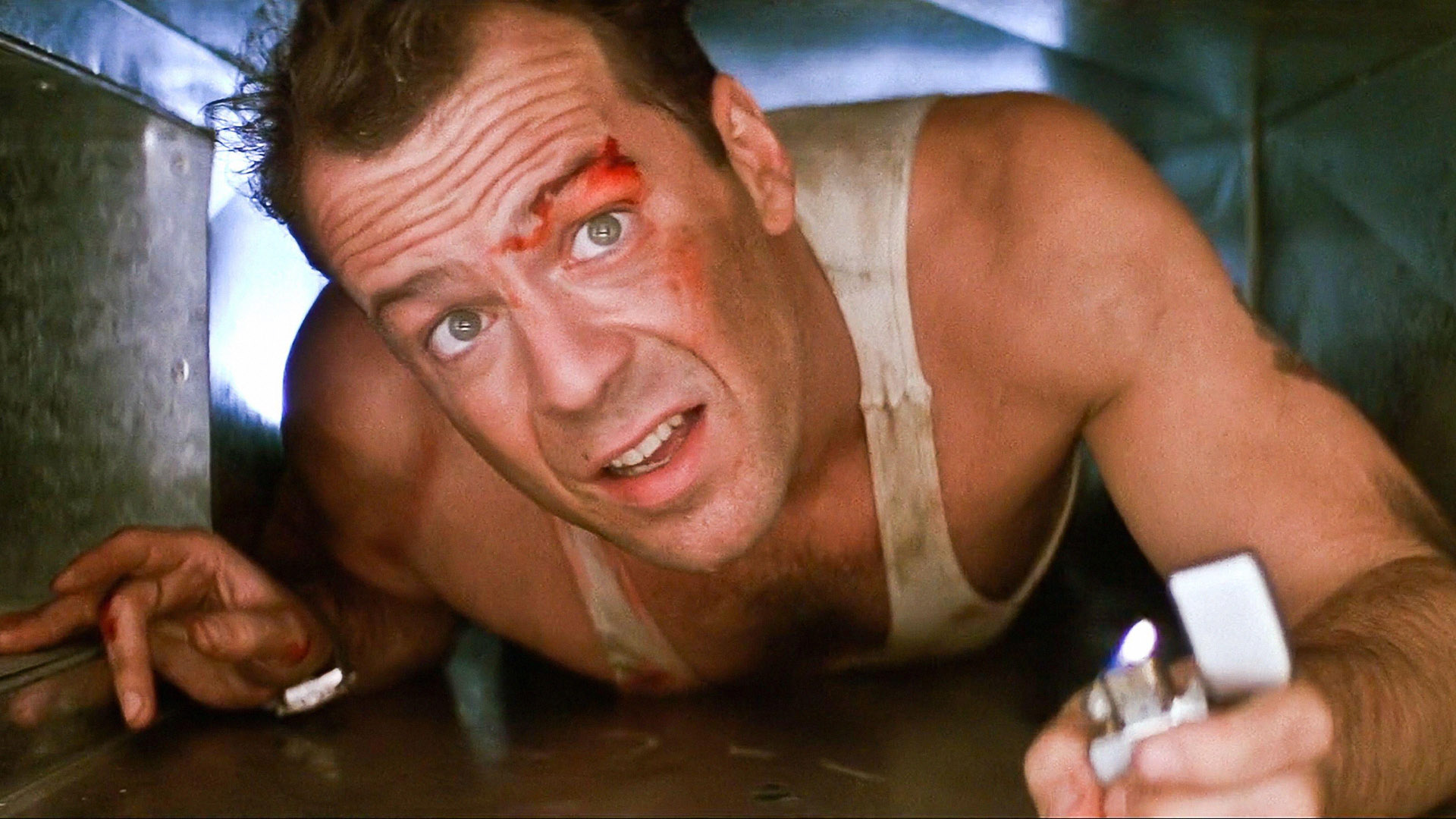 Какие качества отличают настоящего героя. Быть героем — значит не ждать идеального момента, а действовать, когда это нужно. Источник изображения: kz.kinoafisha.info. Фото.