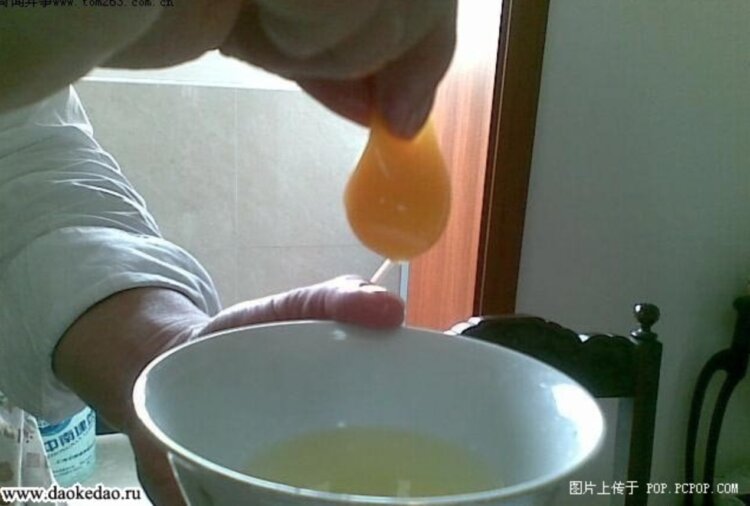 Где продают фальшивые яйца. Фальшивое яйцо с резиновым желтком. Источник фотографии: daokedao.ru. Фото.