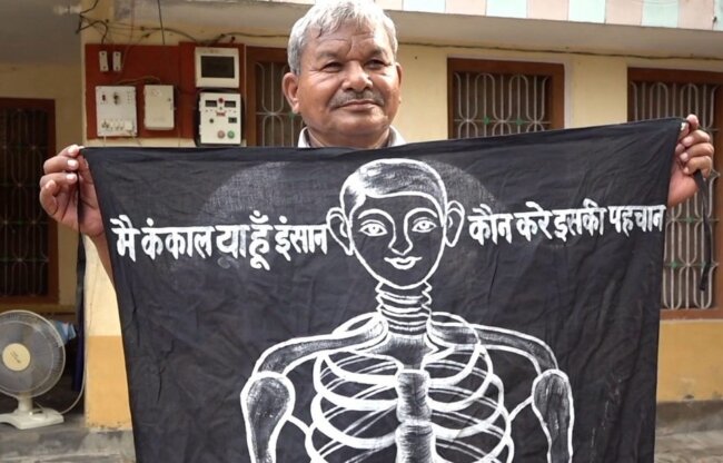 Мужчину ошибочно признали умершим — и он 18 лет доказывал, что жив. Фото.