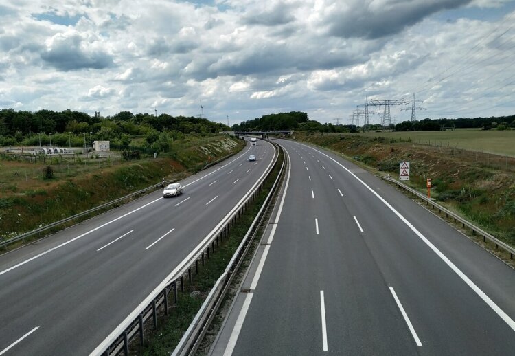 Автобаны в Германии. Немецкий автобан. Источник фотографии: wikimedia.org. Фото.