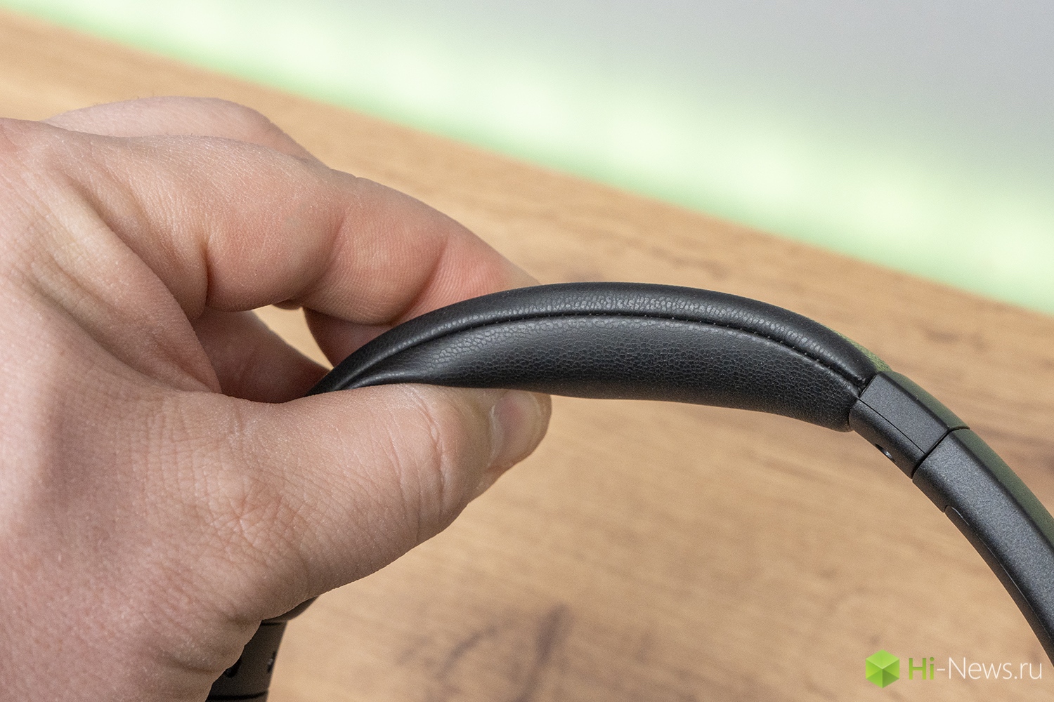 Общие впечатления. Все материалы, которые касаются головы сделаны мягкими и приятными на ощупь. Фото.