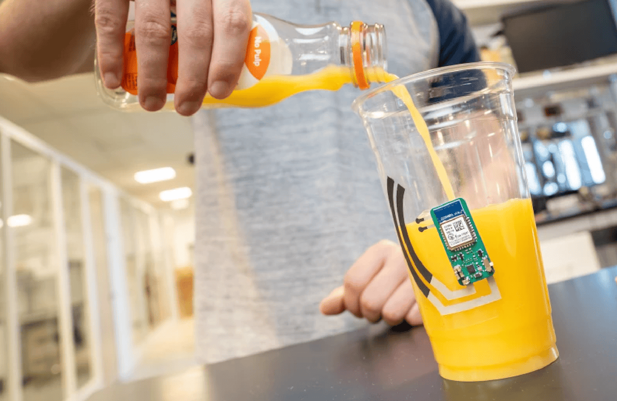 Пока все еще выглядит громоздко, но это только первые образцы. Изображение: newatlas.com. Фото.