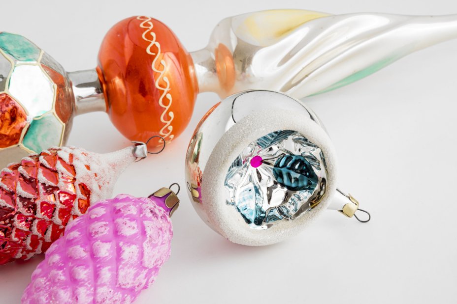 Почему ёлочные игрушки из СССР лучше современных