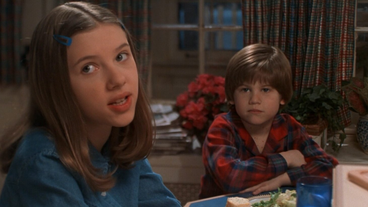 Да, Скарлетт Йоханссон снималась в «Один дома 3». Фото.