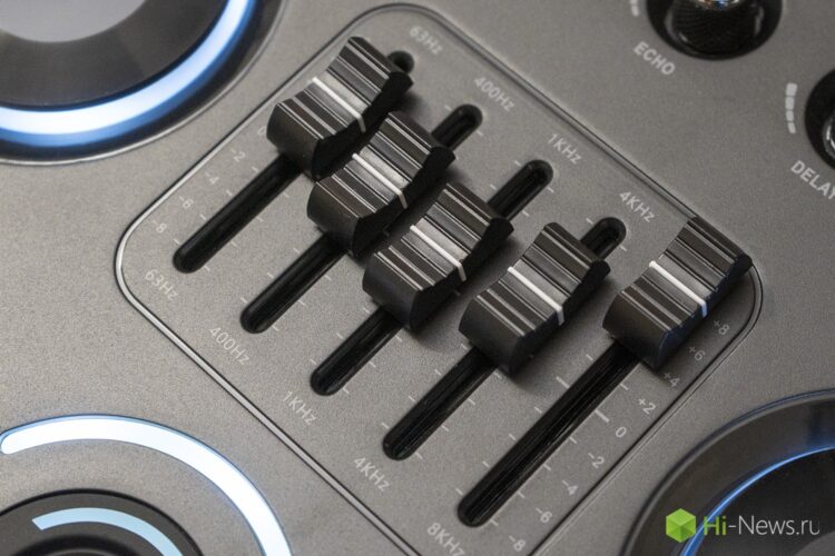 Как звучит Урал Молот 103. Графический эквалайзер позволяет настроить звук так, как хочется. Фото.