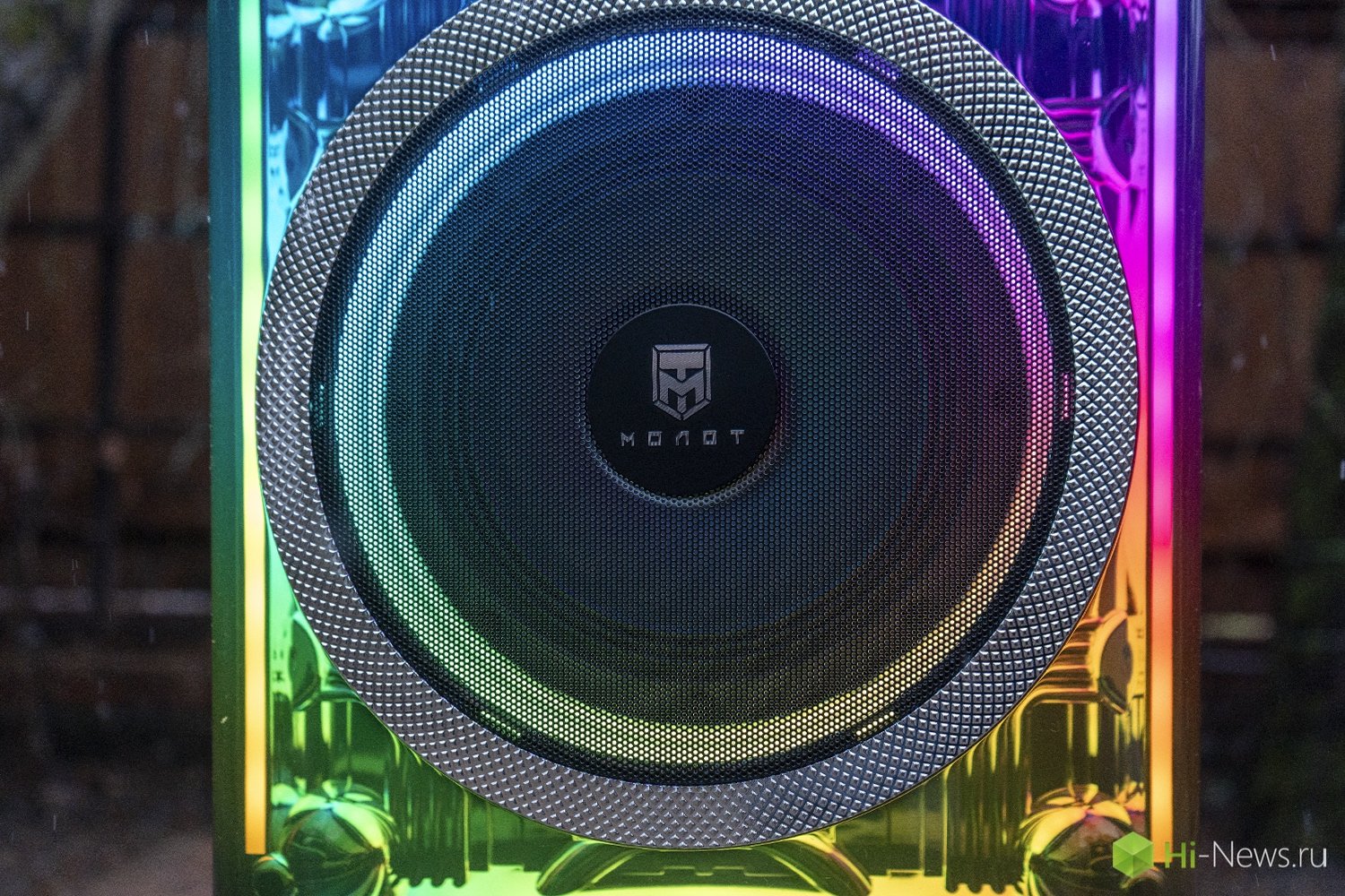 Корпус пластиковый, но качественный. Фото.