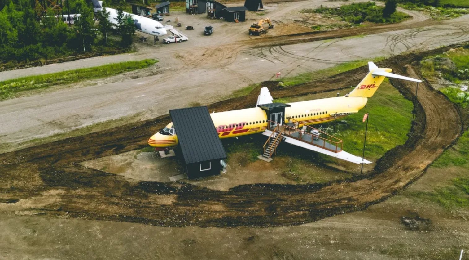 Необычный способ заработка. Впоследствии предприниматель переоборудовал еще несколько самолетов. Источник изображения: popsci.com. Фото.