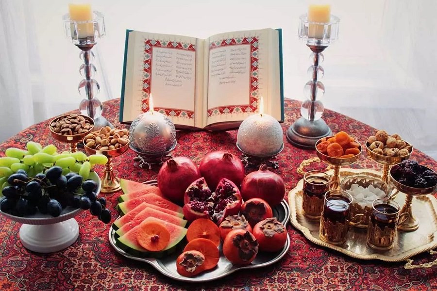 Как отмечают зимнее солнцестояние в разных странах и культурах. Шаб-е Ялда в Иране. Источник изображения: rooziato.com. Фото.