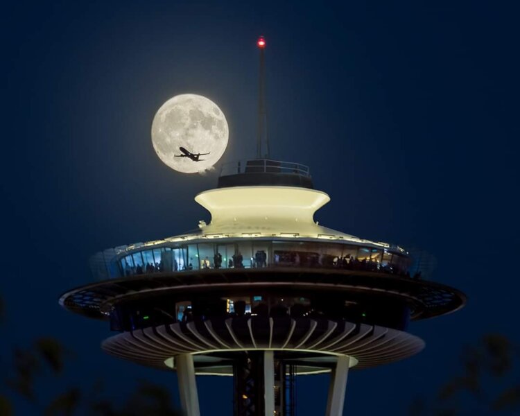 Почему суперлуние влияет на приливы, но не влияет на человека. Суперлуния, как и полнолуния, красивы, но любые физические эффекты от суперлуний не являются супер-эффектами. Нет никаких разумных доказательств того, что они вызывают суперкатастрофы. Источник изображения: news3lv.com. Фото.