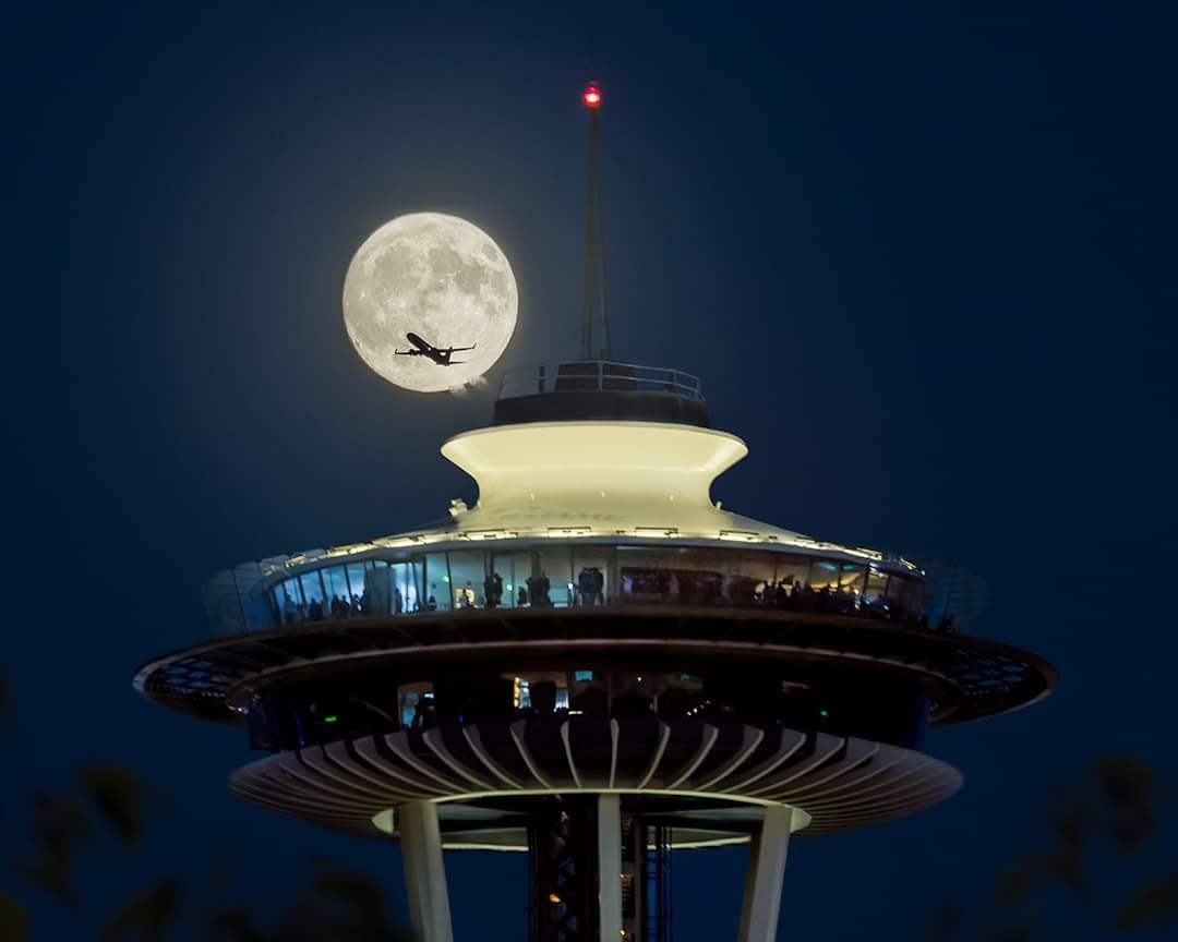 Суперлуния, как и полнолуния, красивы, но любые физические эффекты от суперлуний не являются супер-эффектами. Нет никаких разумных доказательств того, что они вызывают суперкатастрофы. Источник изображения: news3lv.com. Фото.