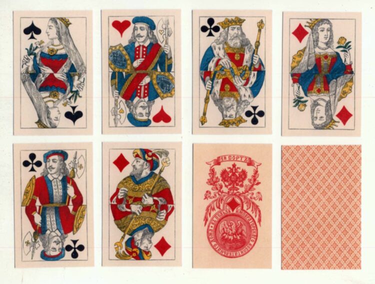 Как создавался дизайн атласной колоды. Атласная колода игральных карт Шарлеманя. Источник изображения: tavika.ru. Фото.