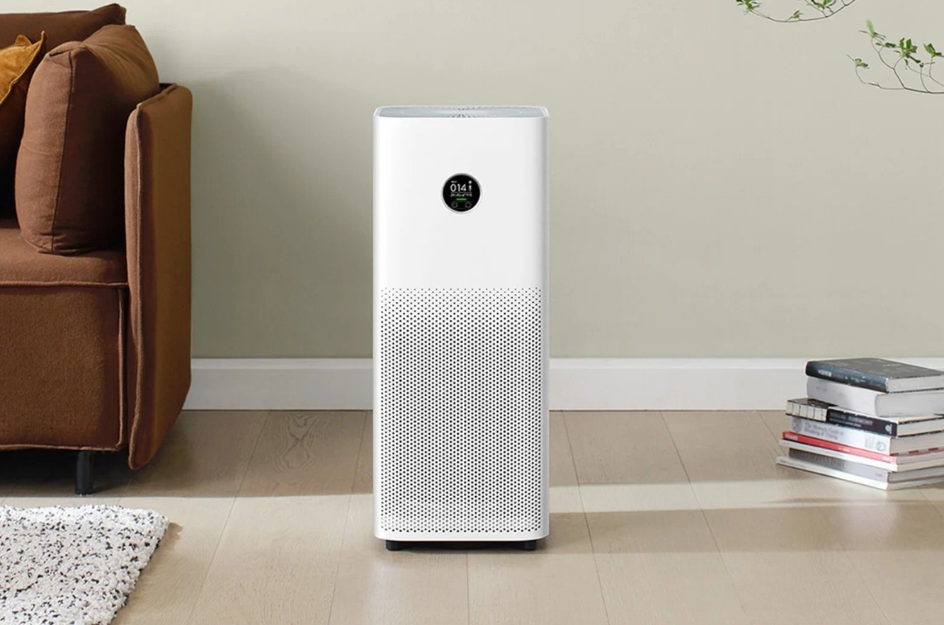 Купите очиститель воздуха. Очиститель воздуха выглядит примерно так, это модель от Xiaomi. Источник изображения: market.yandex.ru. Фото.