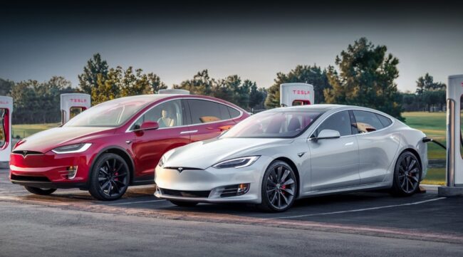 Почему Илон Маск остановил производство автомобилей Tesla Model S и Model X? Фото.