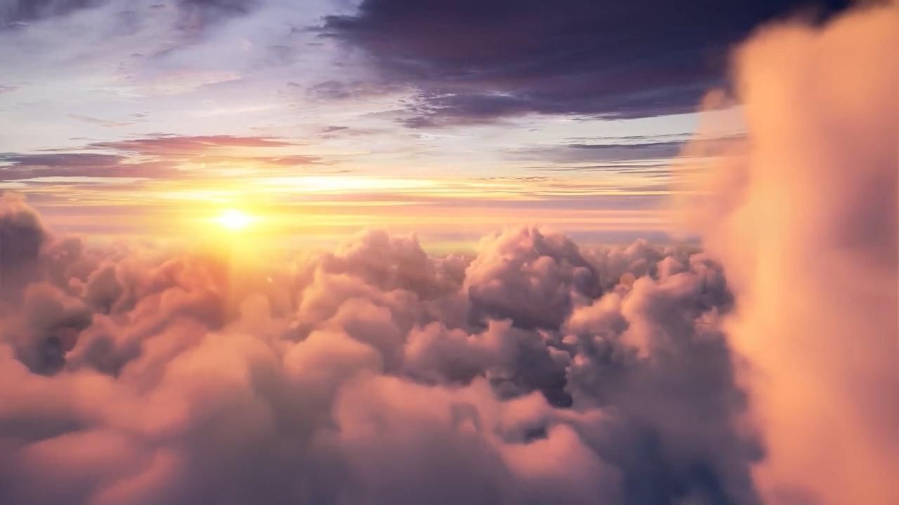 Почему облака на небе движутся в разные стороны одновременно: что это значит