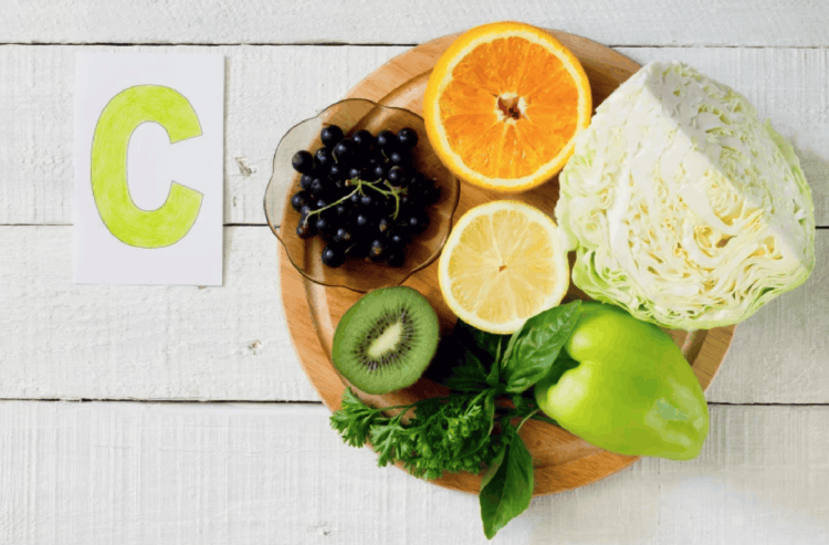 Раньше люди сами вырабатывали витамин C. Почему перестали сейчас. Сейчас мы потребляем витамин С из еды, но раньше вырабатывали его сами. Изображение: New Atlas. Фото.