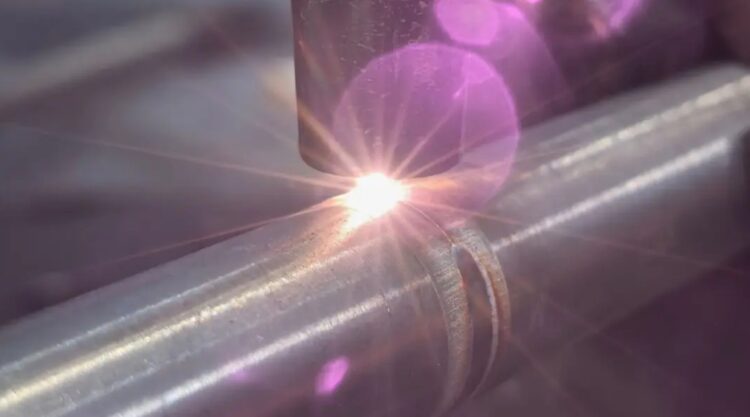 В России разработали сталь, которая не плавится при 600 градусах. Новый вид стали способен выдерживать температуру до 600 градусов Цельсия. Источник изображения: interestingengineering.com. Фото.