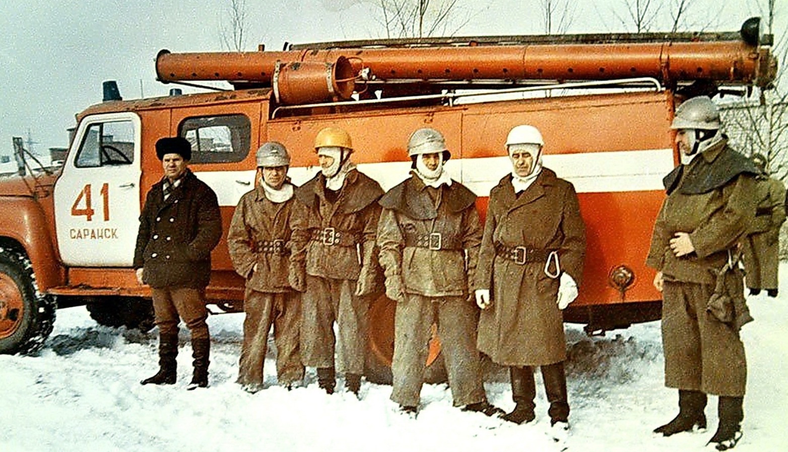 Пожарная безопасность. Советские пожарники. Источник изображения: drive2.ru. Фото.