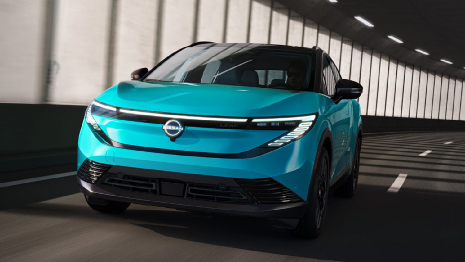 12 автомобилей, которые чаще всего оказываются тесными для высоких водителей. Nissan Leaf — странная эргономика и обзор. Источник изображения: cbtnews.com. Фото.