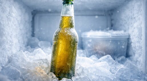 Почему нельзя охлаждать пиво в морозилке