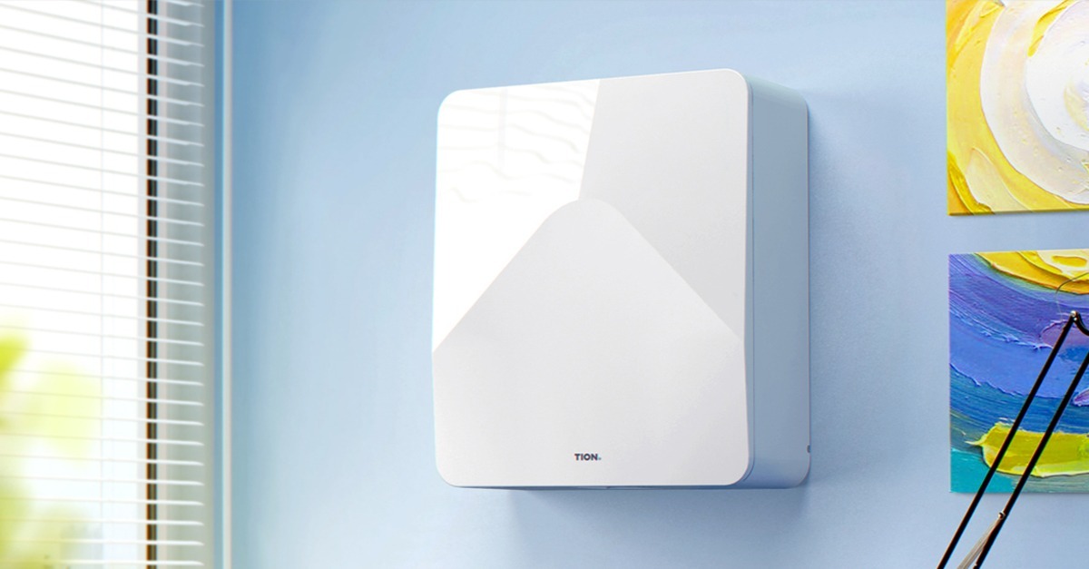 Стоит ли ставить бризер в квартире. Если вы живете в большом городе, где много шума и пыли, то бризер — ваш выбор. Изображение: tion.ru. Фото.