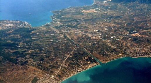 Самая долгая стройка в истории: почему Коринфский канал строили 2500 лет