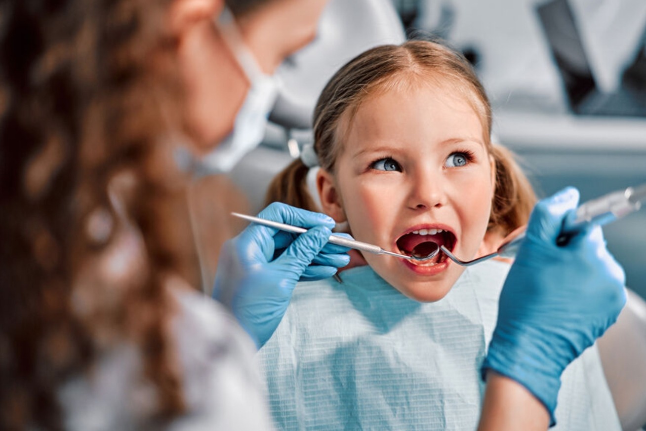 Лечение зубов в России подорожало на 50%: как сэкономить деньги?