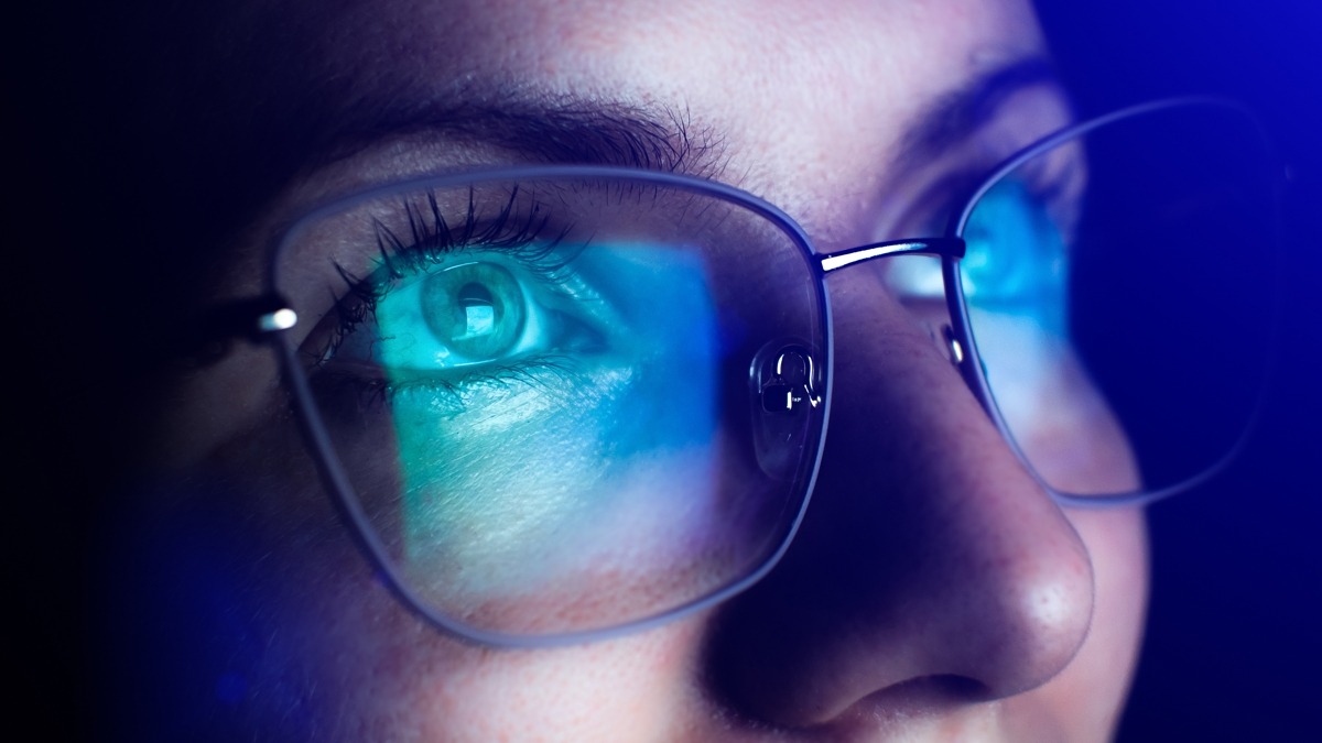 ИИ склонен соглашаться с пользователем, тогда как живые люди чаще говорят неприятную правду