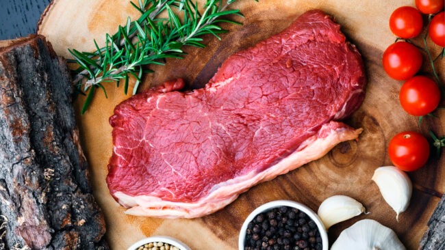 Как быстро разморозить мясо без микроволновки: самые хитрые способы. Как быстро разморозить мясо без микроволновки: самые хитрые способы. Фото.